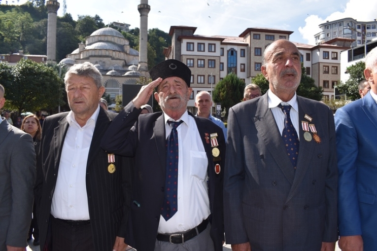 Gaziler Günü Rize’de Pazar Meydanı’nda Kutlandı