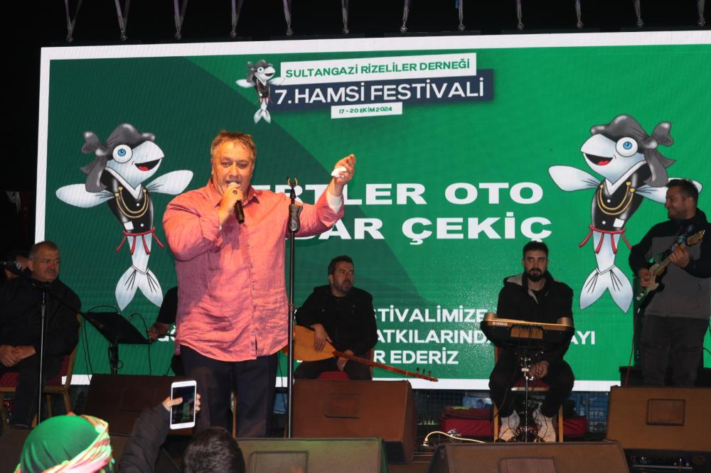 SULTANGAZİ’DE RİZELİLER 7. GELENEKSEL HAMSİ FESTİVALİ’NDE BULUŞTU