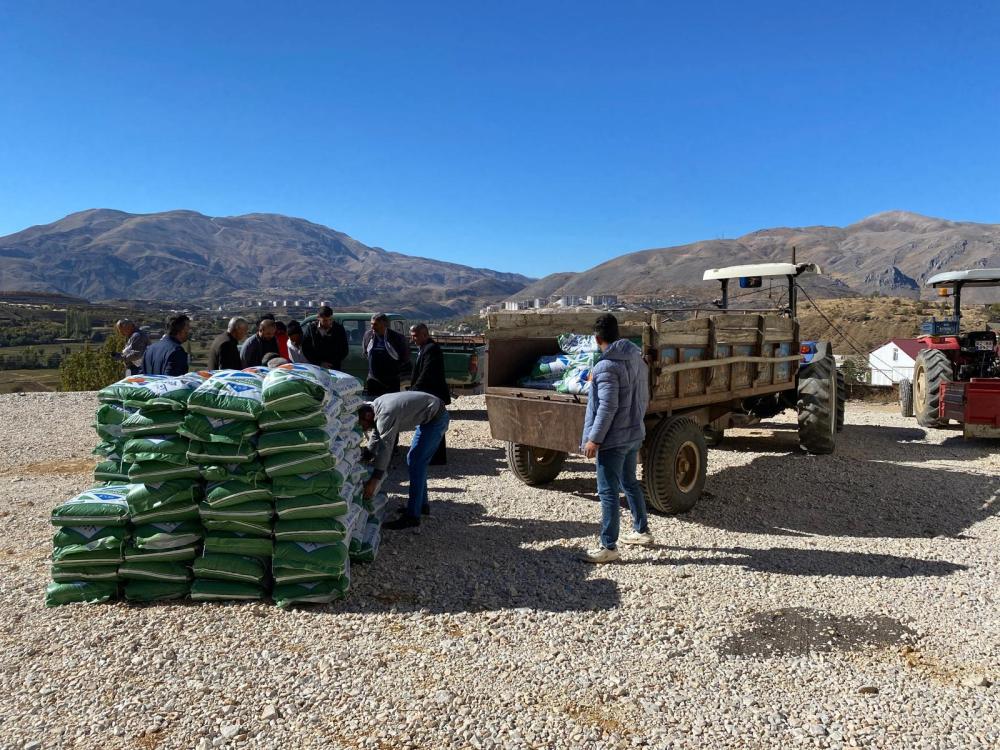 Adıyaman’da Hayvancılığın Gelişimi İçin Fiğ Tohumu Dağıtımı Gerçekleştirildi