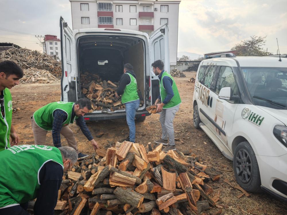 İHH ELAZIĞ ŞUBESİ’NDEN 500 AİLEYE KIŞ YARDIMI