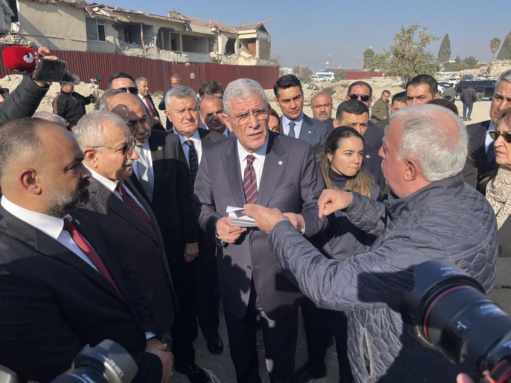 İYİ PARTİ GENEL BAŞKANI DERVİŞ MUSAVATOĞLU, ANTAKYA'DA BASIN AÇIKLAMASI YAPTI