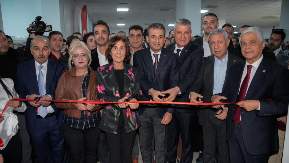 SEYHAN BELEDİYESİ’NDEN YENİ HİZMET: TELLİDERE DÜĞÜN SALONU AÇILDI