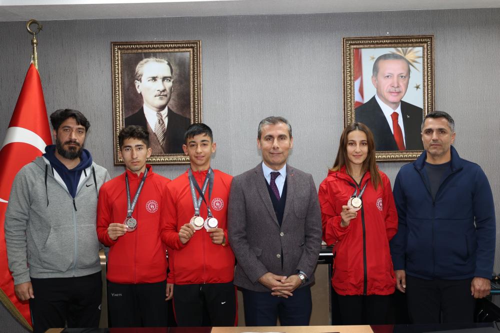 ADIYAMANLI SPORCULARDAN YÜRÜYÜŞ TÜRKİYE ŞAMPİYONASI'NDA BÜYÜK BAŞARI!