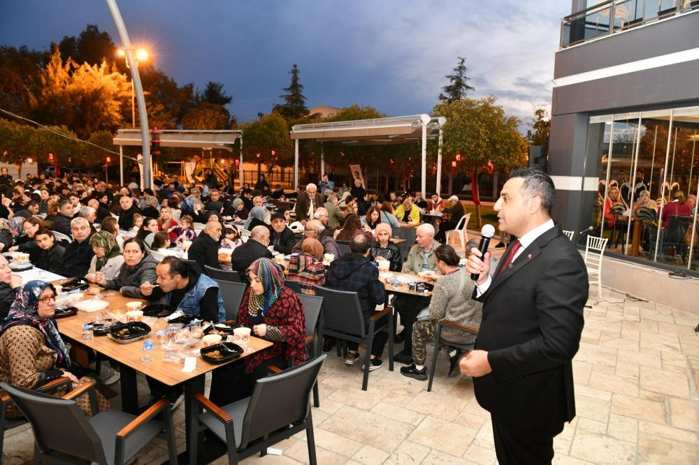 ÇİĞLİ BELEDİYE BAŞKANI YILDIZ: “DAYANIŞMA İLE GÜÇLÜYÜZ”