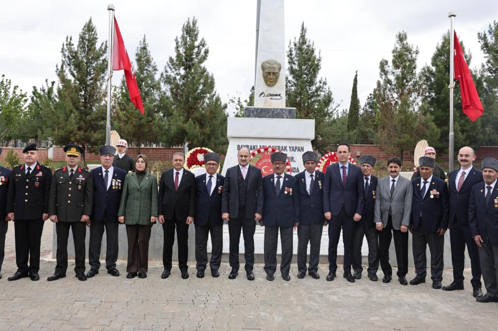 ŞANLIURFA’NIN KURTULUŞ GÜNÜ KUTLAMALARI YOĞUN KATILIMLA GERÇEKLEŞTİ