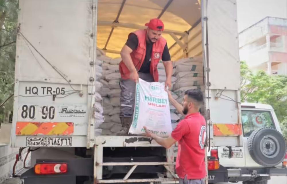Defne Belediye Başkanı Özgün'den Lazkiye'ye Anlamlı Un Bağışı