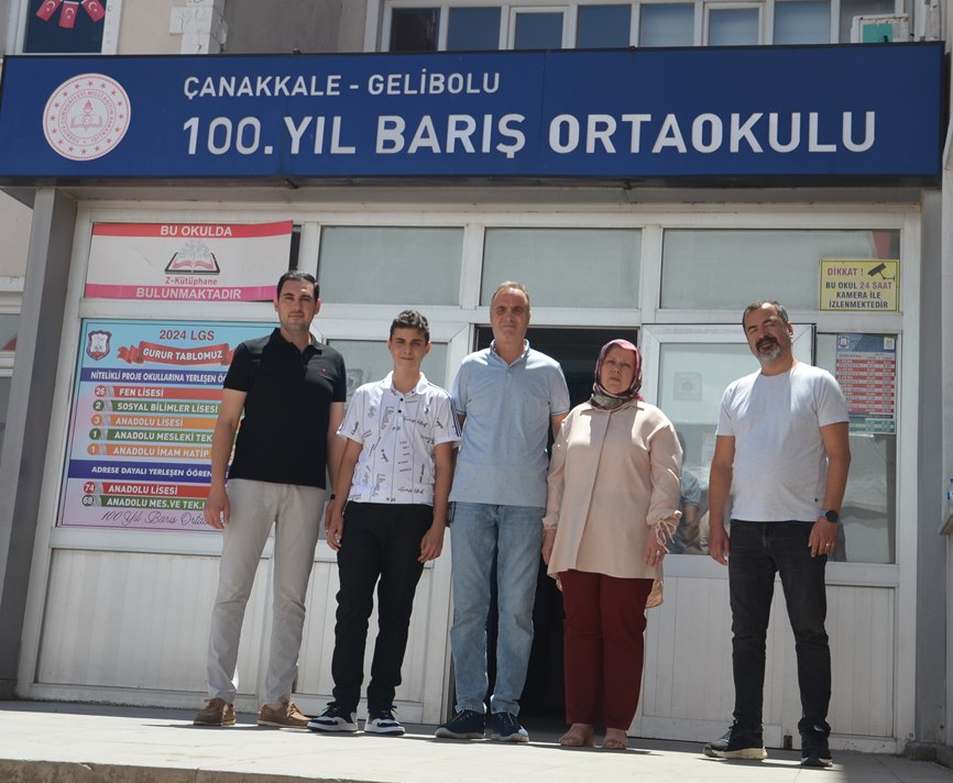 Gelibolulu Semih Bakır’dan Gurur Verici Başarı: LGS’de Tam Puanla Türkiye Birincisi Oldu