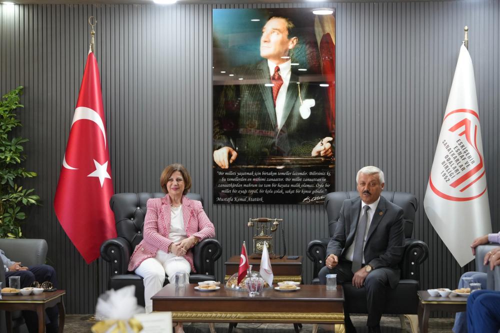 BAŞKAN ÜNLÜCE'DEN ESNAF ODALARI BİRLİĞİ YÖNETİMİNE HAYIRLI OLSUN ZİYARETİ