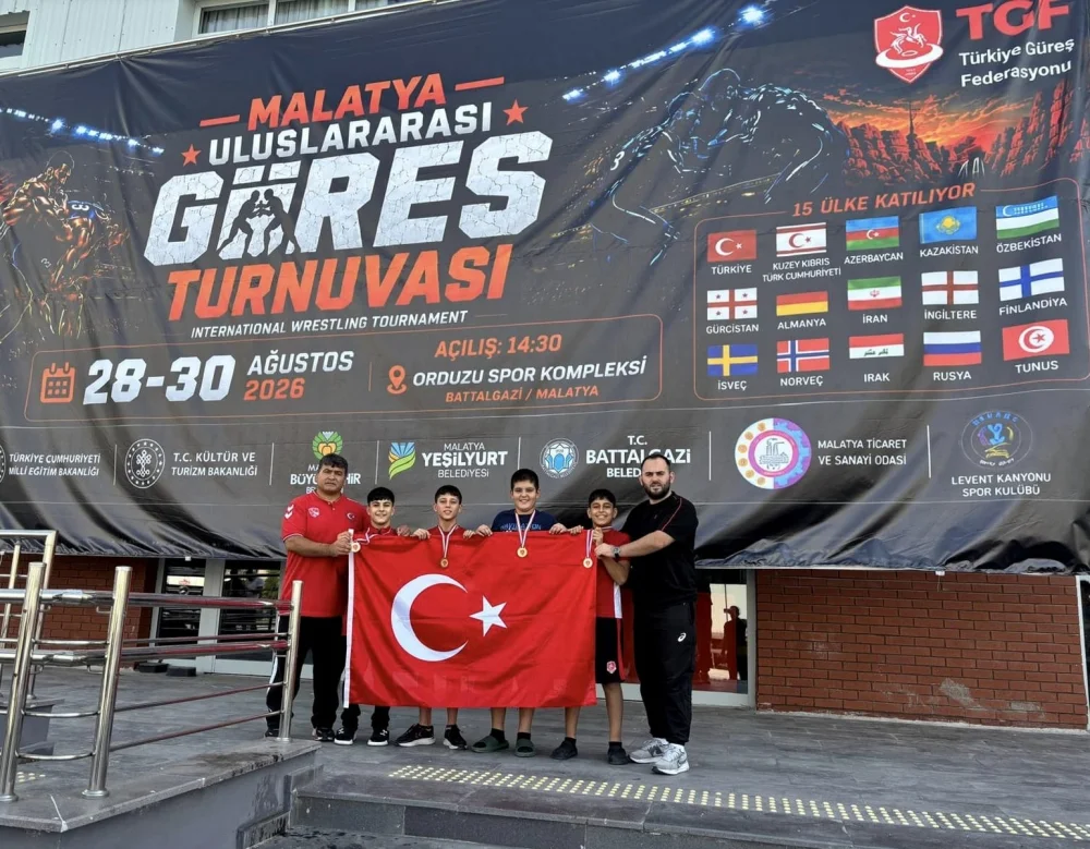 YUNUSEMRELİ GÜREŞÇİLER ULUSLARARASI TURNUVADA MADALYALARI TOPLADI