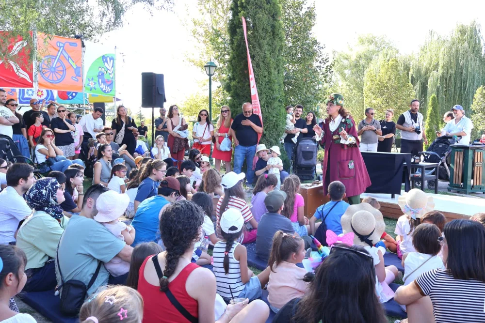 SÜMERPARK FESTİVALİN SON GÜNÜNDE DE RENKLİ ANLARA SAHNE OLDU