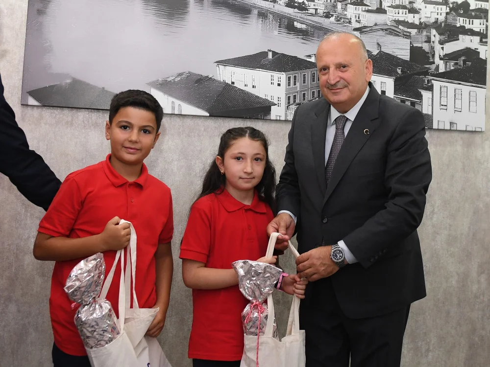 ÜNYE BELEDİYE BAŞKANI TAVLI: “YENİ DÖNEM EĞİTİM CAMİAMIZA HAYIRLI OLSUN”