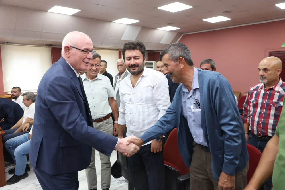 ODUNPAZARI BELEDİYE BAŞKANI KAZIM KURT MUHTARLAR İLE BİR ARAYA GELDİ