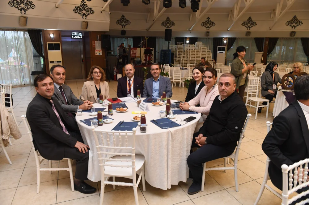 ÜNYE İZABELLA ÜZÜMÜ İÇİN GELECEĞE YÖNELİK YOL HARİTASI MASAYA YATIRILDI