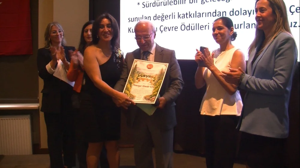 İSTANBUL ÇEVRE KONSEYİ’NDEN ÇEVREYE DEĞER KATANLARA ÖDÜL