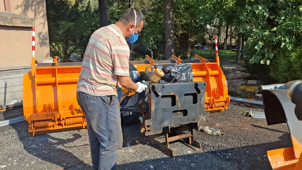 KARAYOLLARI 43. BEYPAZARI ŞUBE ŞEFLİĞİ, ARAÇLARDA KIŞ BAKIM HAZIRLIKLARINI TAMAMLADI