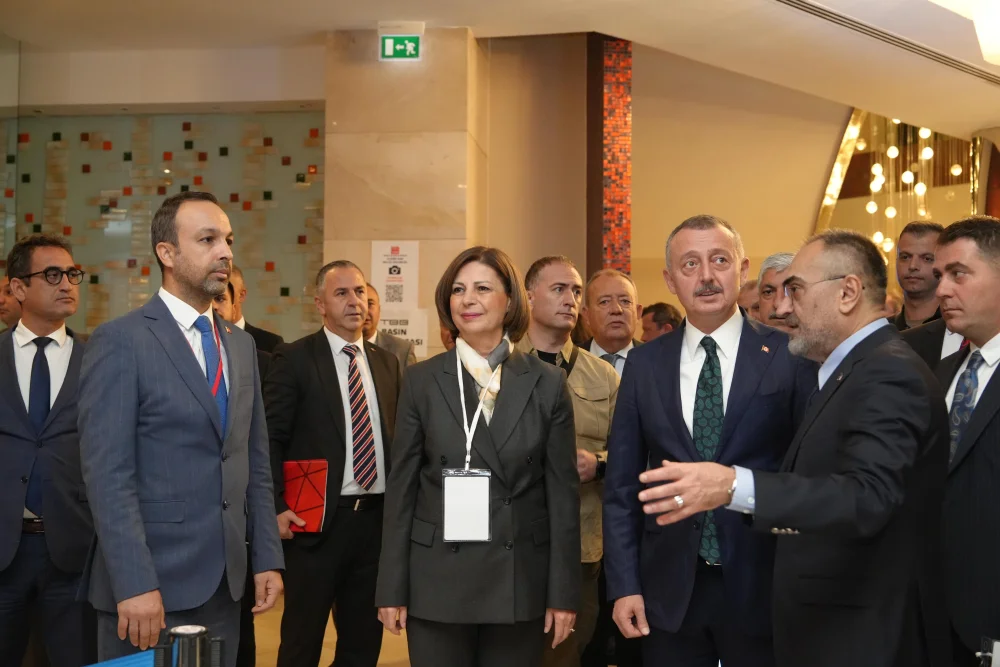 “NEZAKETLE GÜZEL BİR SEÇİM OLMASINI TEMENNİ EDİYORUZ”