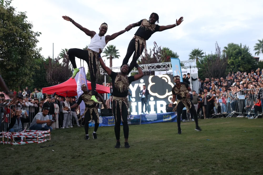 ALTINÖZÜ FESTİVALİ’NDE ZEYTİN, LEZZET VE EĞLENCE BİR ARADA