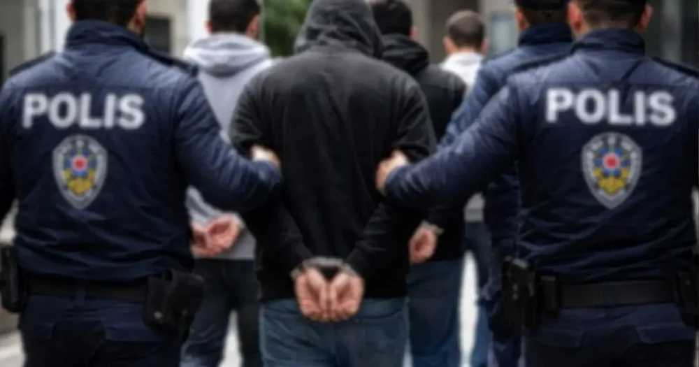 Mahrem yapılanmaya operasyon: 15 gözaltı