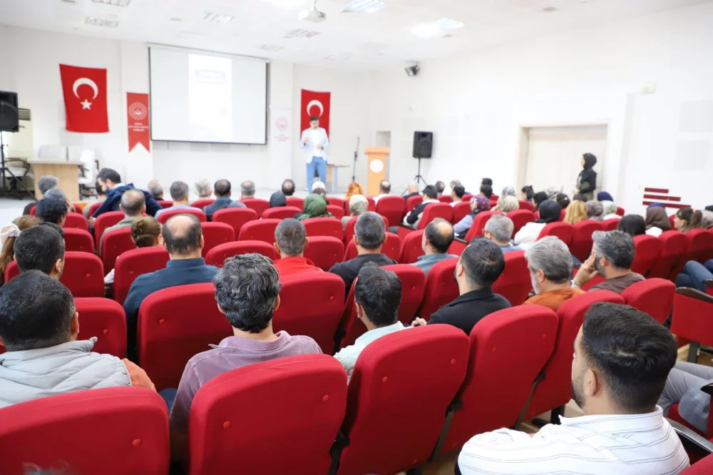 ADIYAMAN GENÇLİK VE SPOR İL MÜDÜRLÜĞÜ PERSONELİNE EKİP OLMA VE ÇATIŞMA YÖNETİMİ EĞİTİMİ