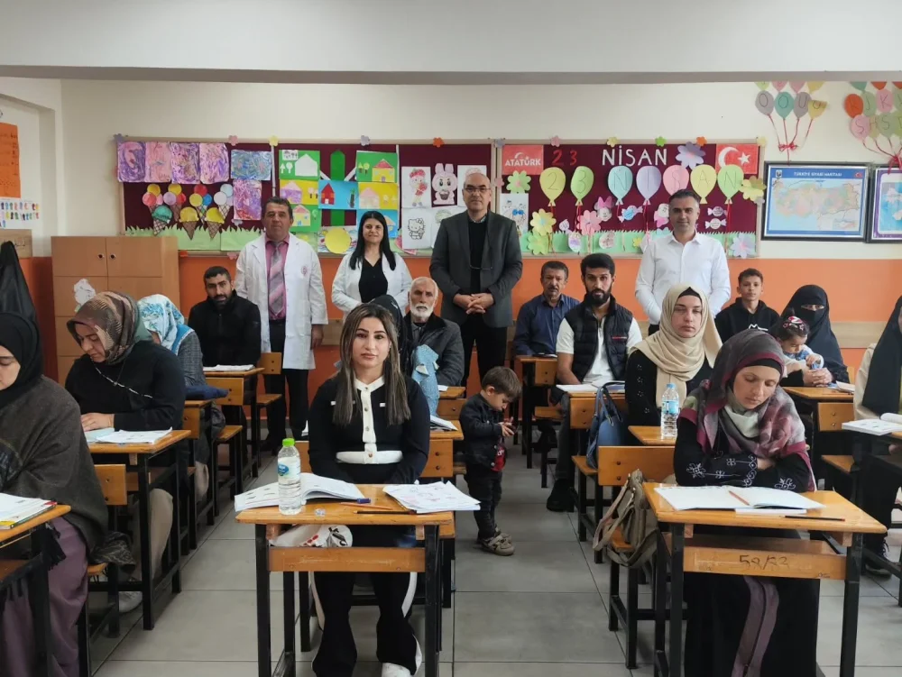 Beypazarı Halk Eğitim Merkezi müdürlüğü Toplumsal uyum ve Eğitime destek kursu açtı.