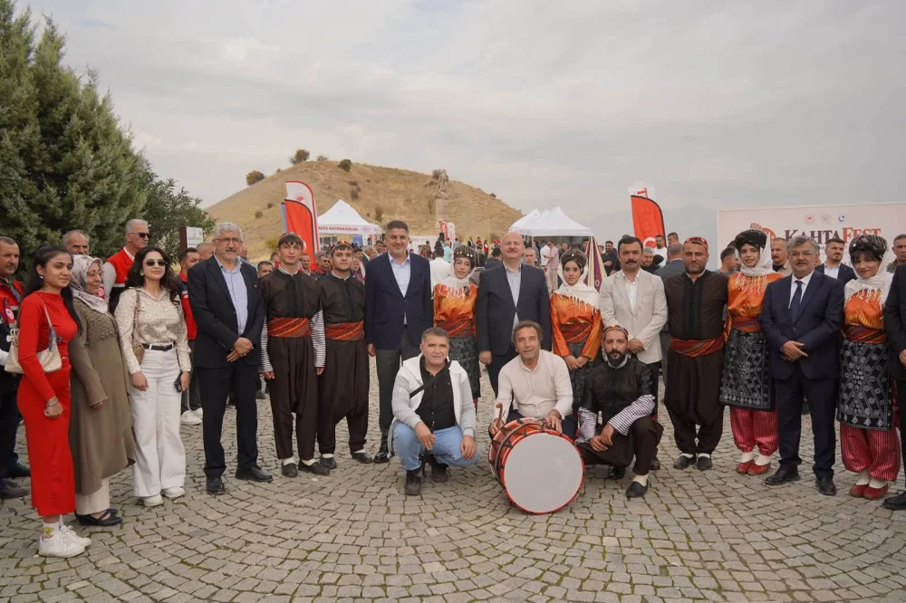 DOÇ. DR. İSHAK ŞAN, KAHTAFEST’TE KOMMAGENE’NİN TARİHÎ MİRASINI VE KÜLTÜREL DEĞERLERİNİ VURGULADI