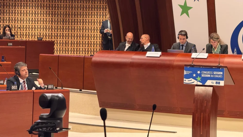 BAŞKAN TUTDERE’DEN AVRUPA KONSEYİ’NDE AFET FİNANSMANI ÇAĞRISI: “BELEDİYELERİN KAYNAKLARI SORUMLULUKLARIYLA ORANTILI OLMA